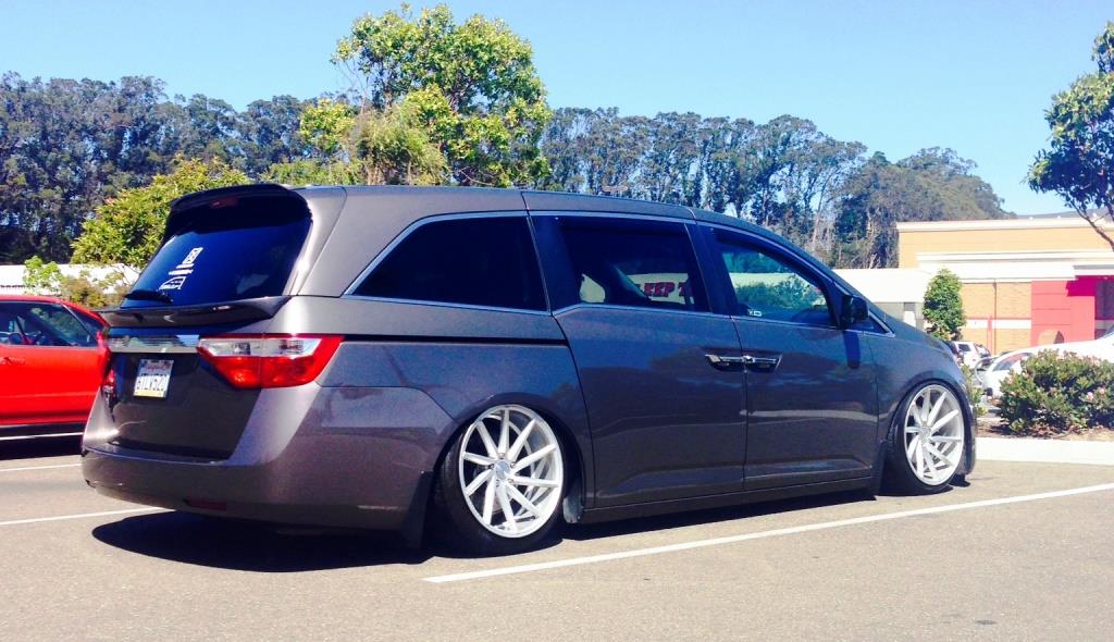 PASMAG Tuner Battlegrounds Dominic Tomas Honda Odyssey Exterior Rear