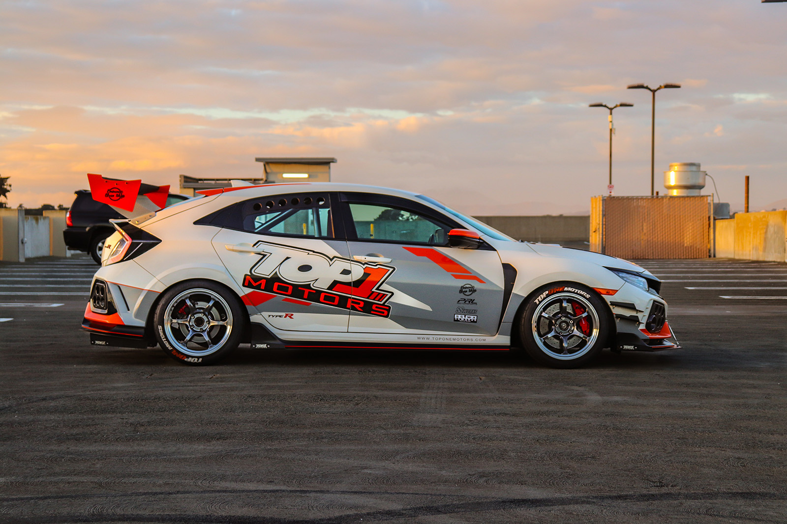 Jonny Guerra 2017 Honda Civic TypeR TBGLIVE13