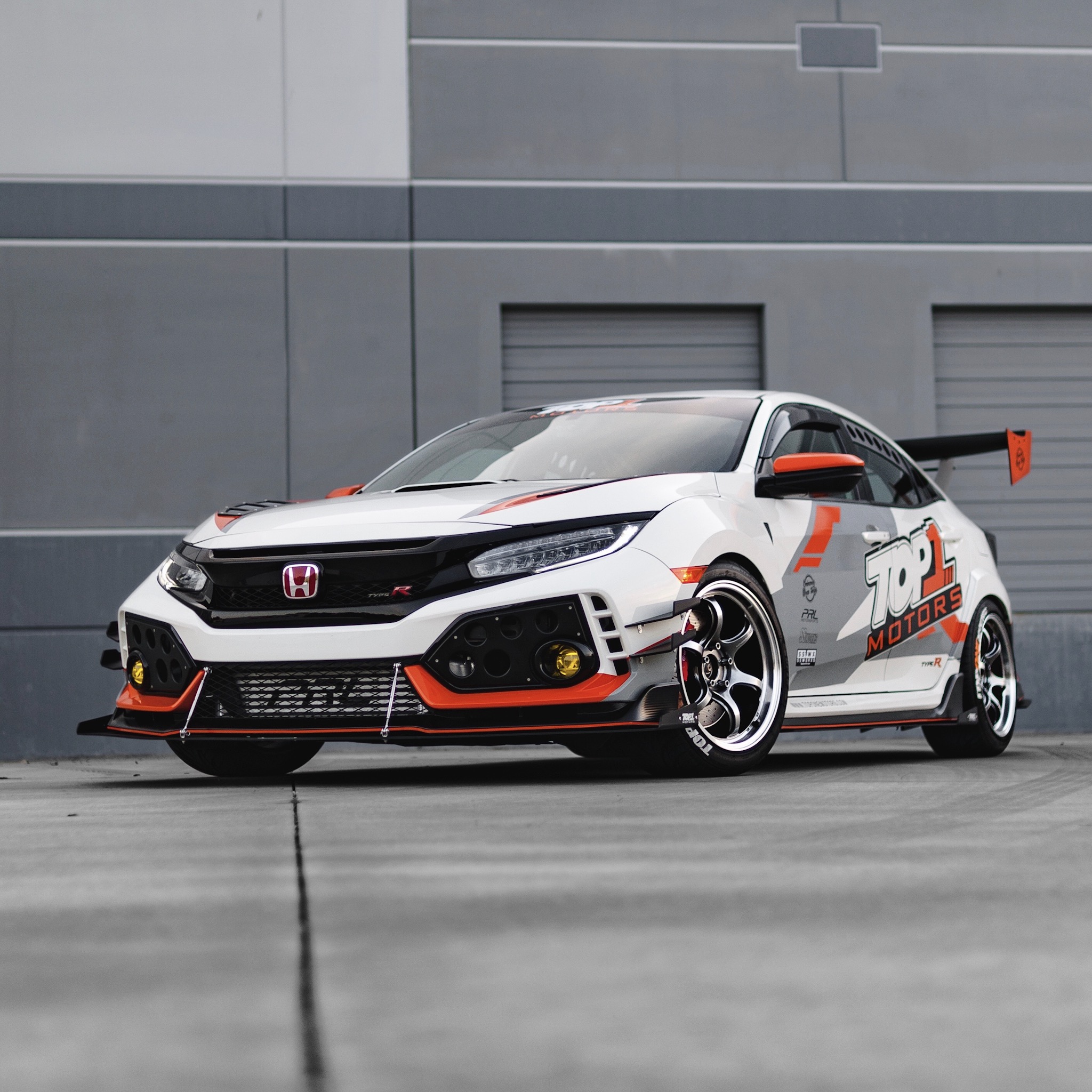 Jonny Guerra 2017 Honda Civic TypeR TBGLIVE9